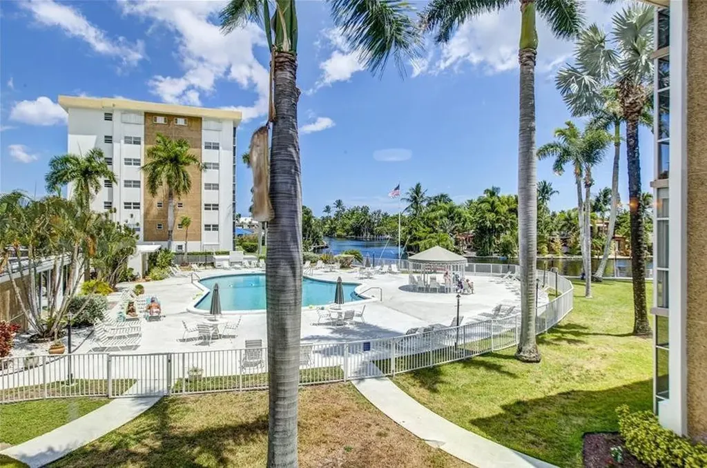 3020 NE 16th Avenue Oakland Park FL 33334