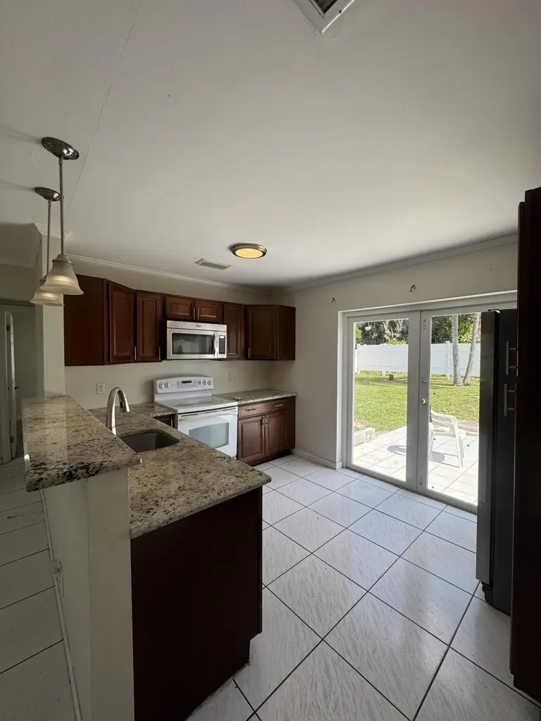 2905 Buckley Avenue Lake Worth FL 33461