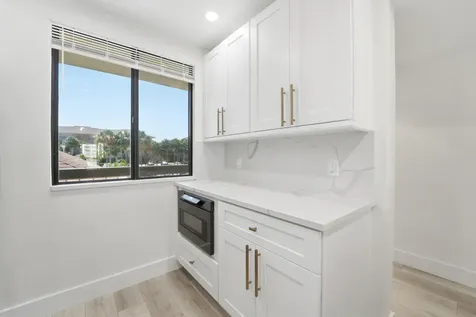 2501 Marina Isle Way Jupiter FL 33477