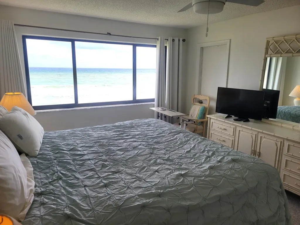 10152 S Ocean Jensen Beach FL 34957