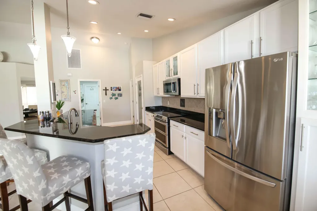 618 SW Barbuda Bay Port St Lucie FL 34986