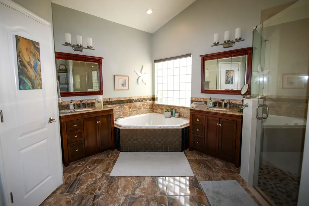 618 SW Barbuda Bay Port St Lucie FL 34986