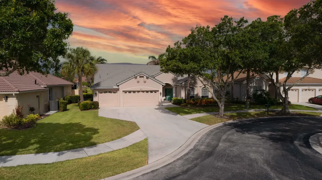 618 SW Barbuda Bay Port St Lucie FL 34986