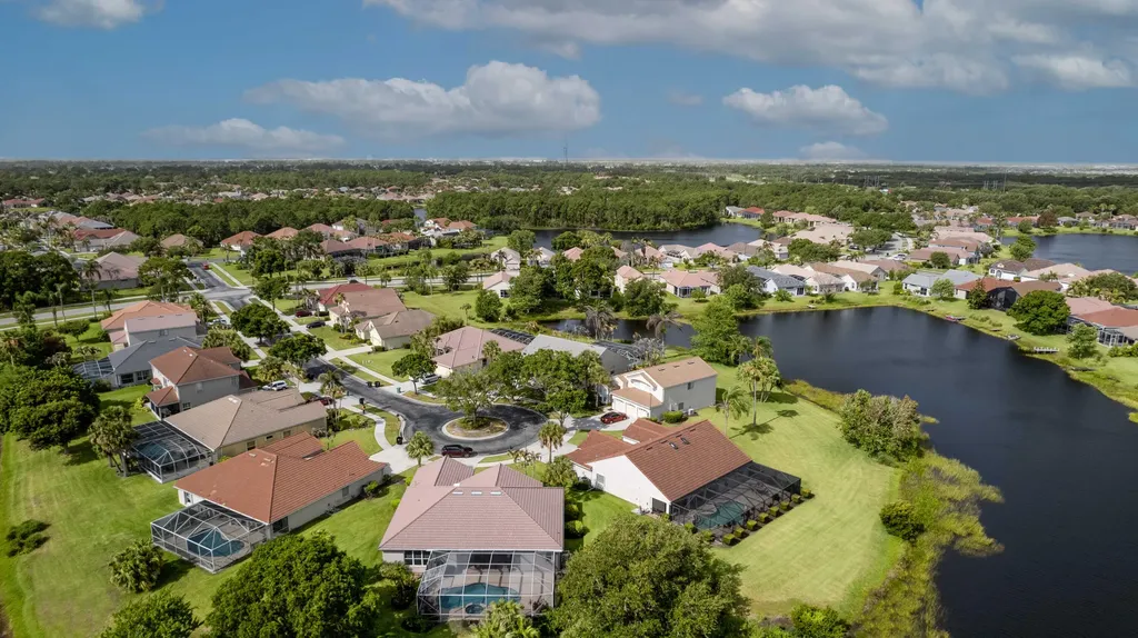 618 SW Barbuda Bay Port St Lucie FL 34986