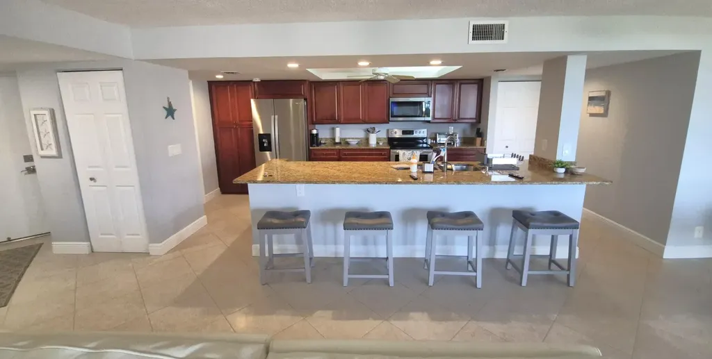 450 Egret Circle Delray Beach FL 33444