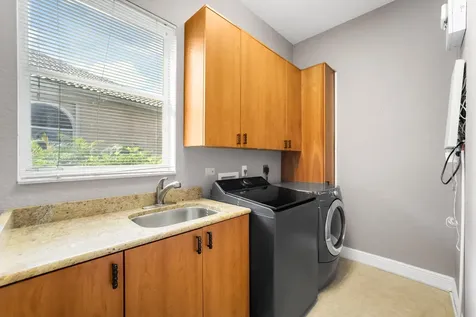 6213 NW 120th Parkland FL 33076