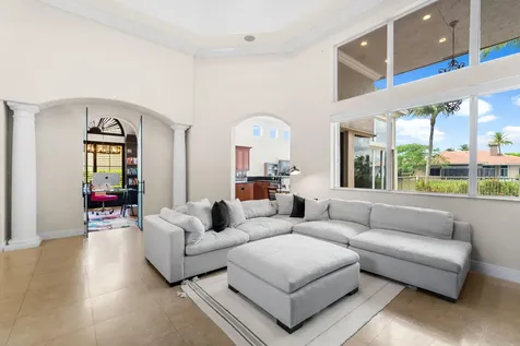 6213 NW 120th Parkland FL 33076