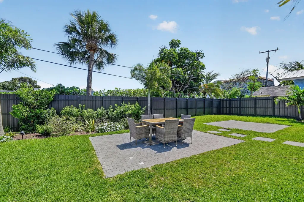 308 Greymon Drive West Palm Beach FL 33405