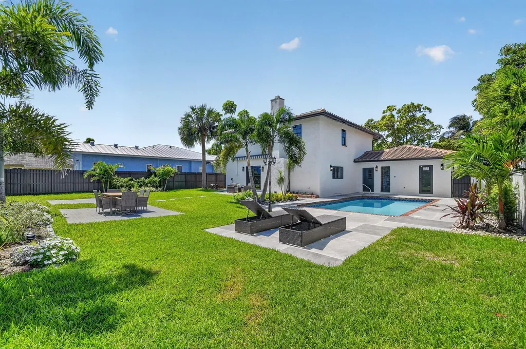 308 Greymon Drive West Palm Beach FL 33405