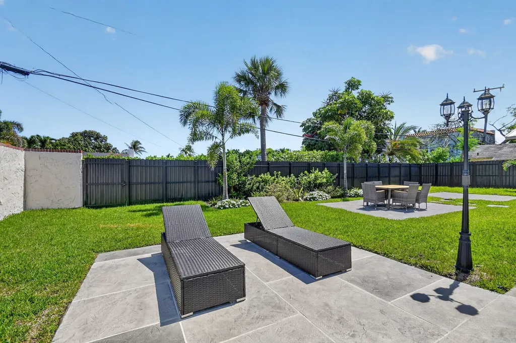 308 Greymon Drive West Palm Beach FL 33405