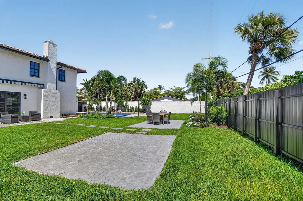 308 Greymon Drive West Palm Beach FL 33405