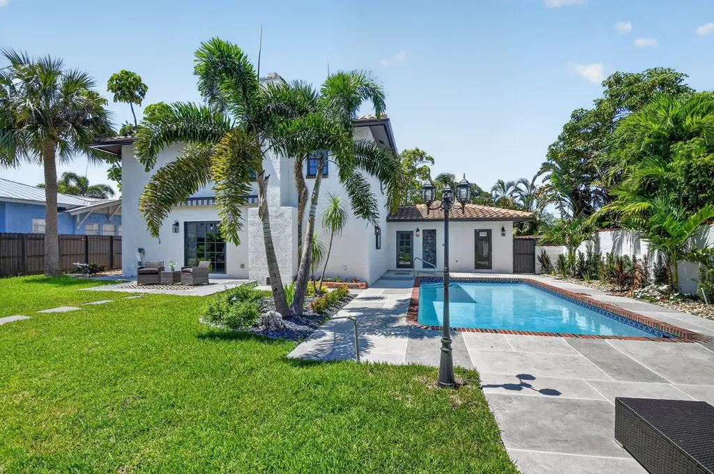 308 Greymon Drive West Palm Beach FL 33405