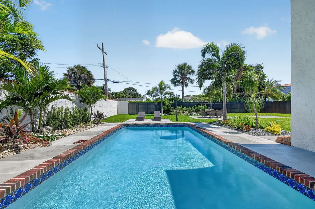 308 Greymon Drive West Palm Beach FL 33405