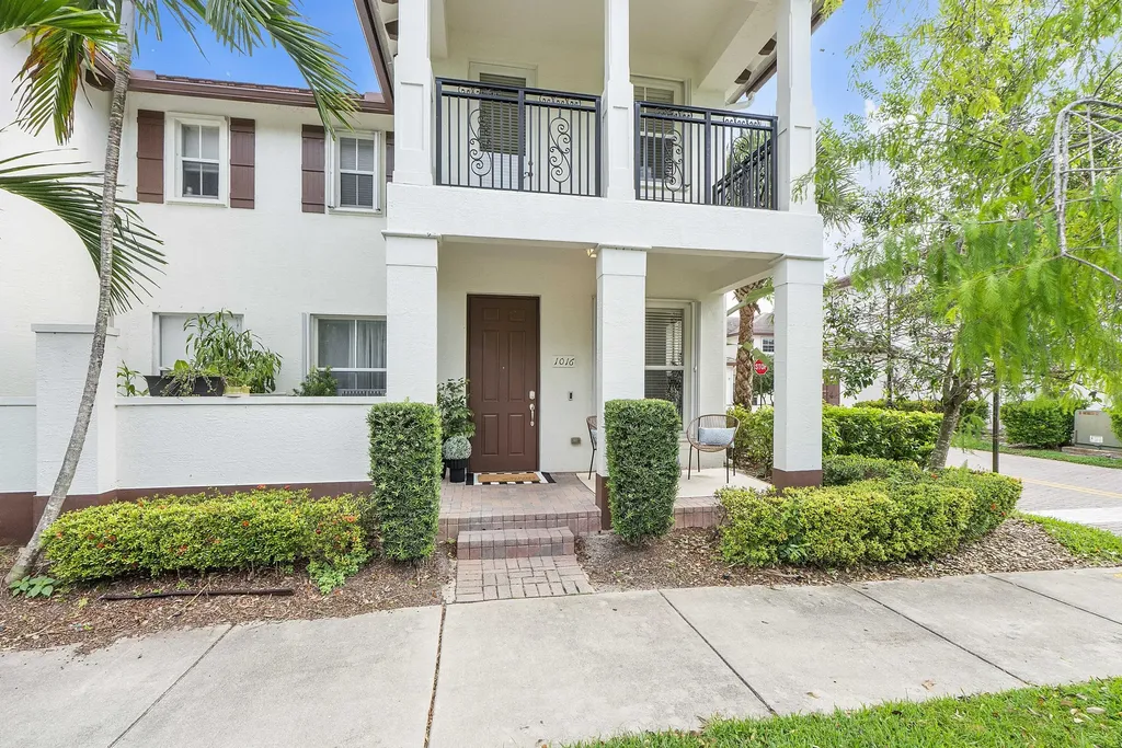 4760 Mimosa Place Coconut Creek FL 33073