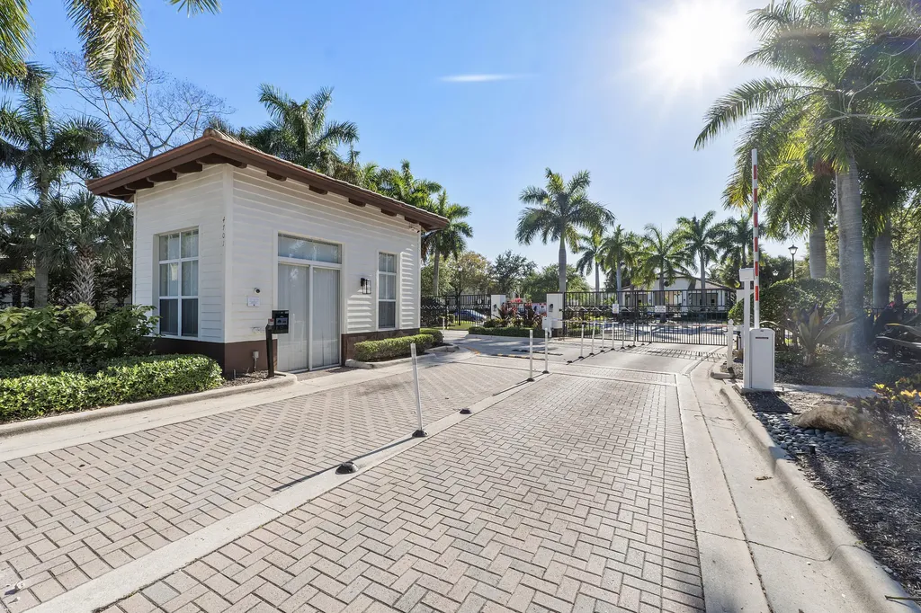 4760 Mimosa Place Coconut Creek FL 33073