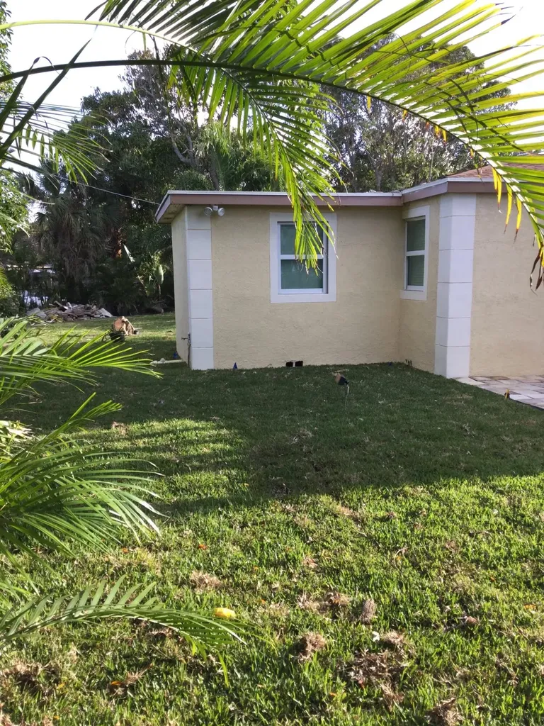 130 NW 5th Avenue Boynton Beach FL 33435