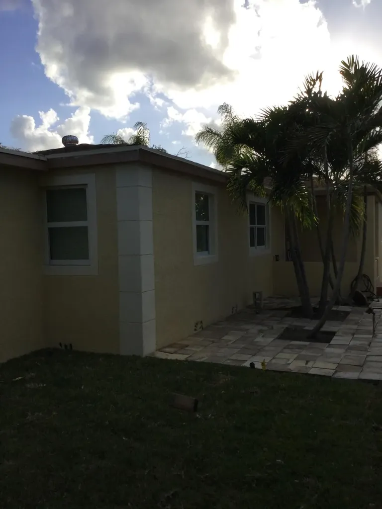 130 NW 5th Avenue Boynton Beach FL 33435
