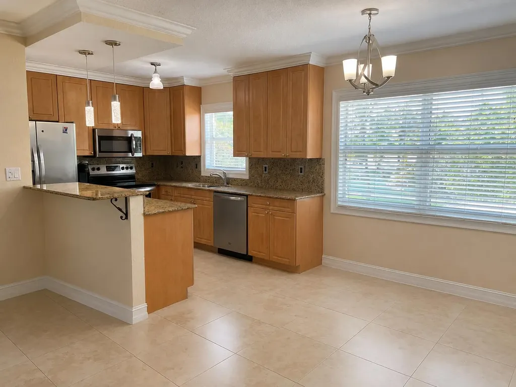 1221 SE 3rd Street Deerfield Beach FL 33441