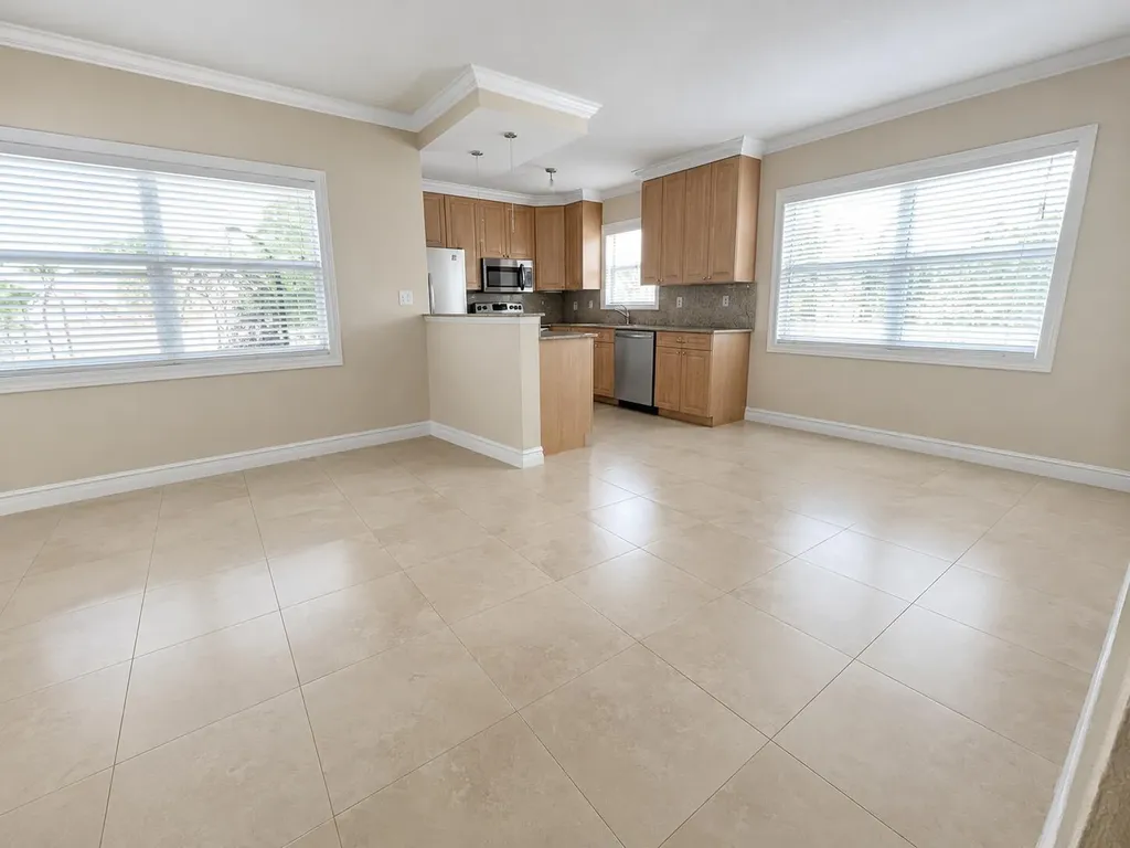 1221 SE 3rd Street Deerfield Beach FL 33441