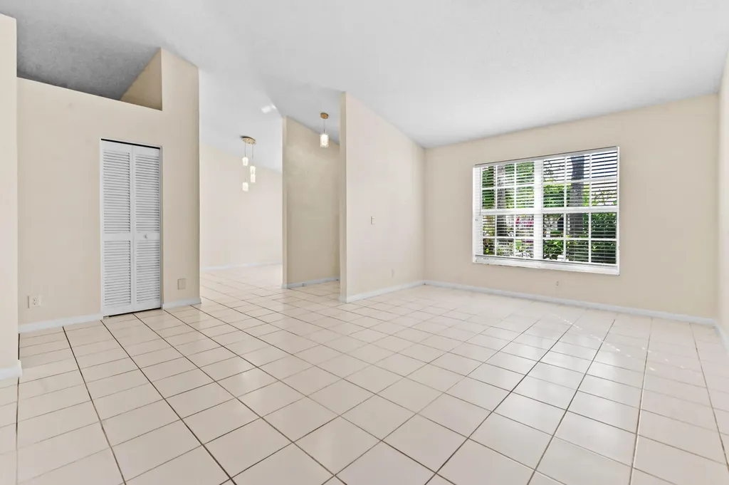 18377 Fresh Lake Way Boca Raton FL 33498