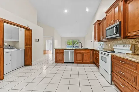18377 Fresh Lake Way Boca Raton FL 33498
