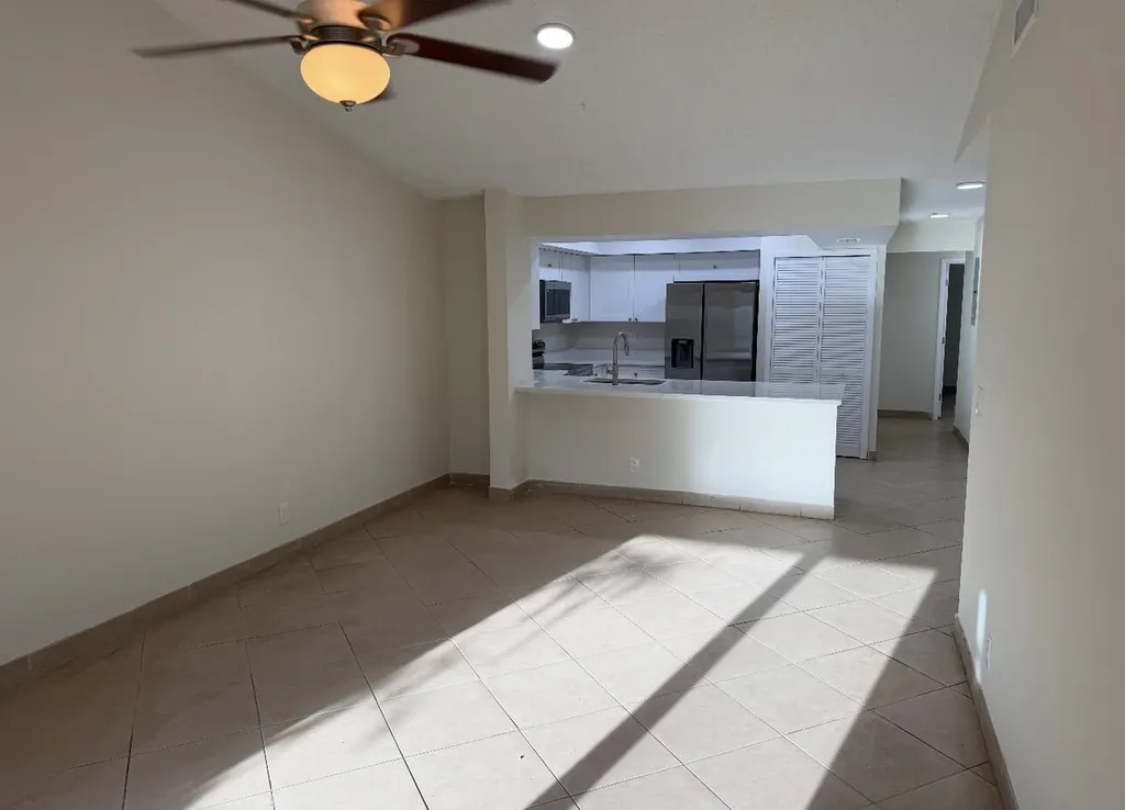 9085 W Highland Pines Palm Beach Gardens FL 33418