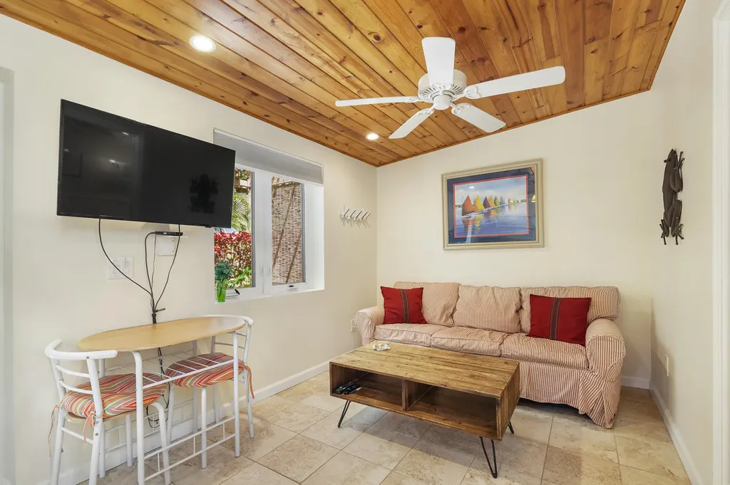 714 Sunset Road West Palm Beach FL 33401