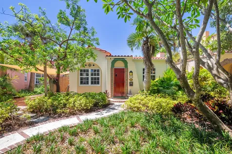 714 Sunset Road West Palm Beach FL 33401