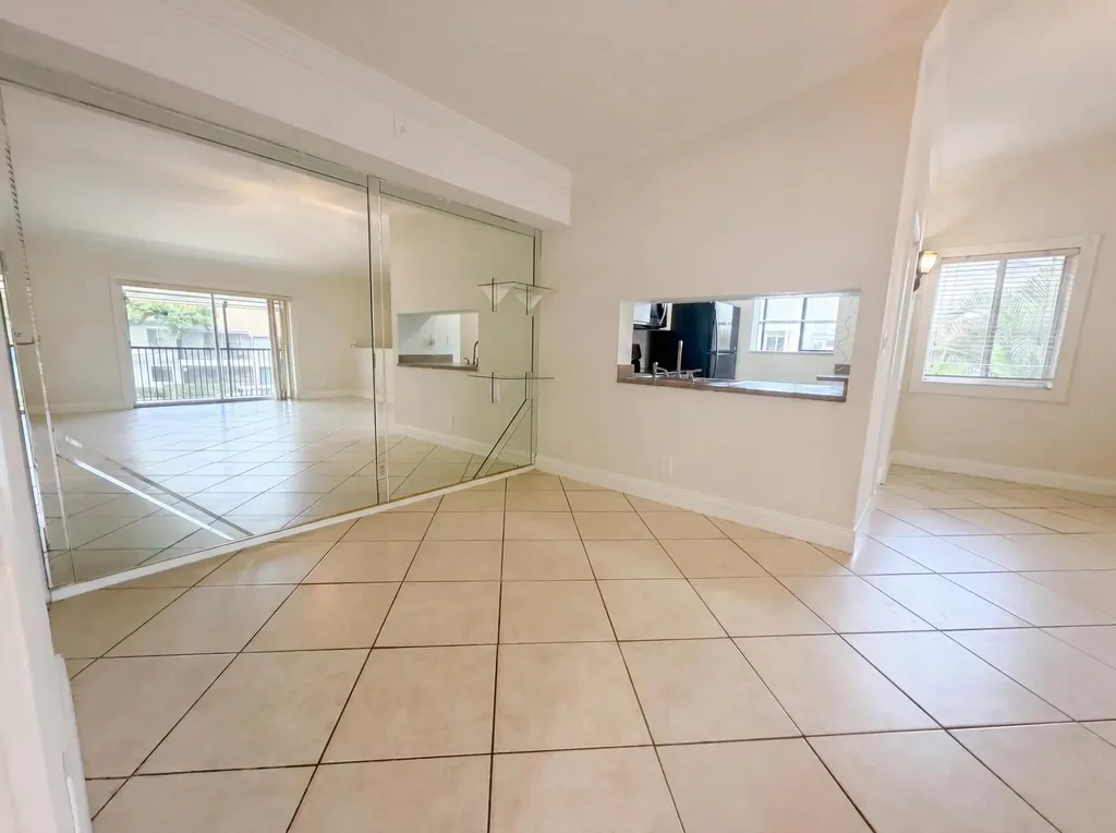 2737 S Oakland Forest Drive Oakland Park FL 33309