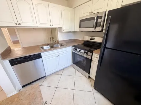 2737 S Oakland Forest Drive Oakland Park FL 33309
