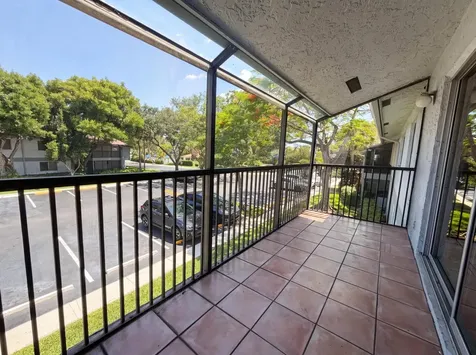 2737 S Oakland Forest Drive Oakland Park FL 33309