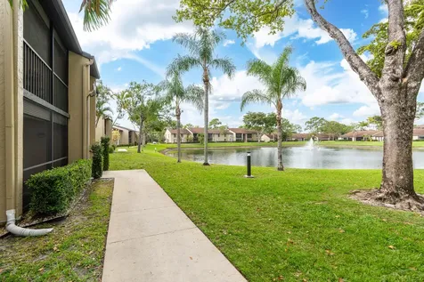 713 Sunny Pine Way Greenacres FL 33415