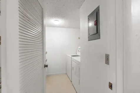 713 Sunny Pine Way Greenacres FL 33415