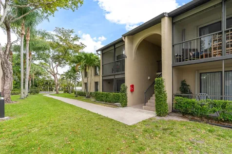 713 Sunny Pine Way Greenacres FL 33415