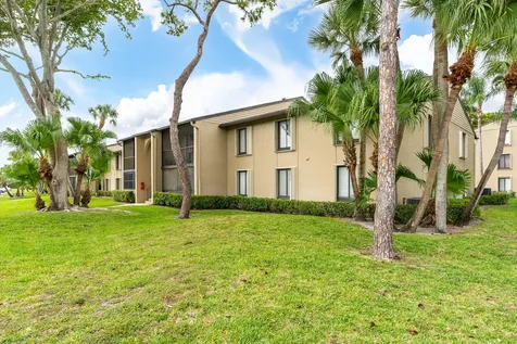 713 Sunny Pine Way Greenacres FL 33415