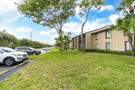 713 Sunny Pine Way Greenacres FL 33415