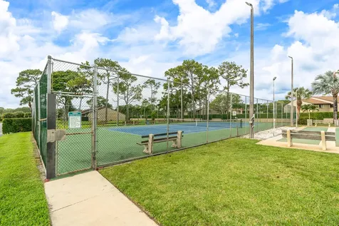 713 Sunny Pine Way Greenacres FL 33415