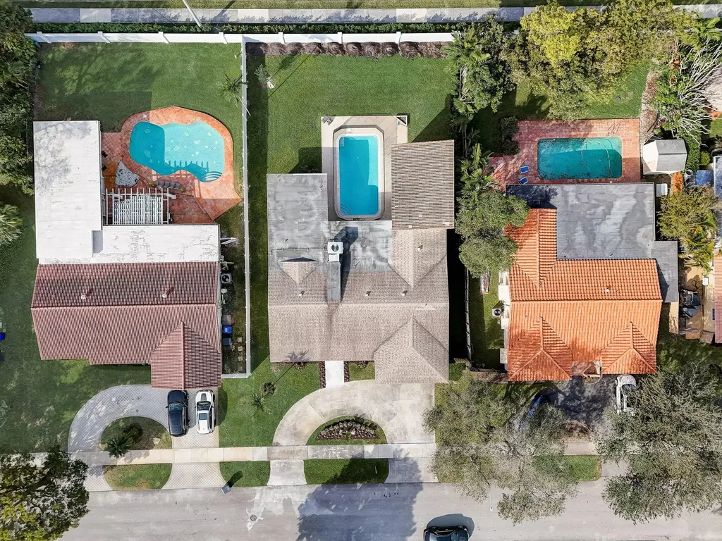 3900 N 45th Avenue Hollywood FL 33021