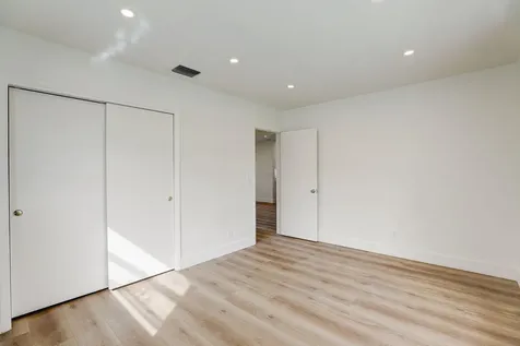 3900 N 45th Hollywood FL 33021
