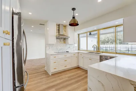 3900 N 45th Hollywood FL 33021
