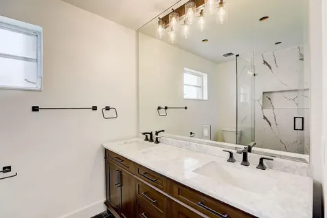 3900 N 45th Hollywood FL 33021