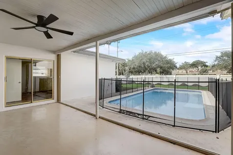 3900 N 45th Hollywood FL 33021