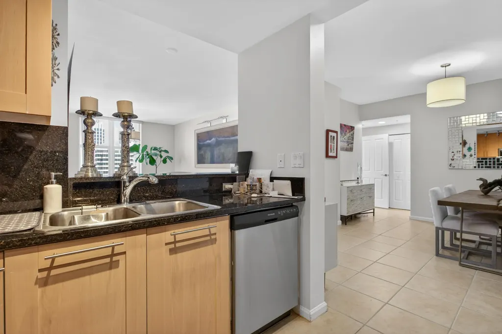 511 SE 5th Fort Lauderdale FL 33301