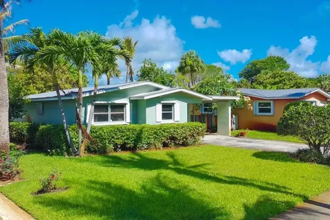 262 SE Monterey Avenue Stuart FL 34996