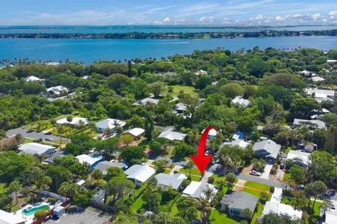 262 SE Monterey Avenue Stuart FL 34996