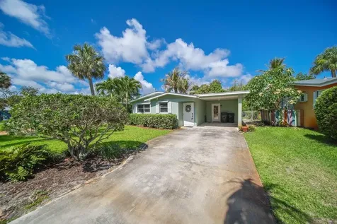 262 SE Monterey Avenue Stuart FL 34996