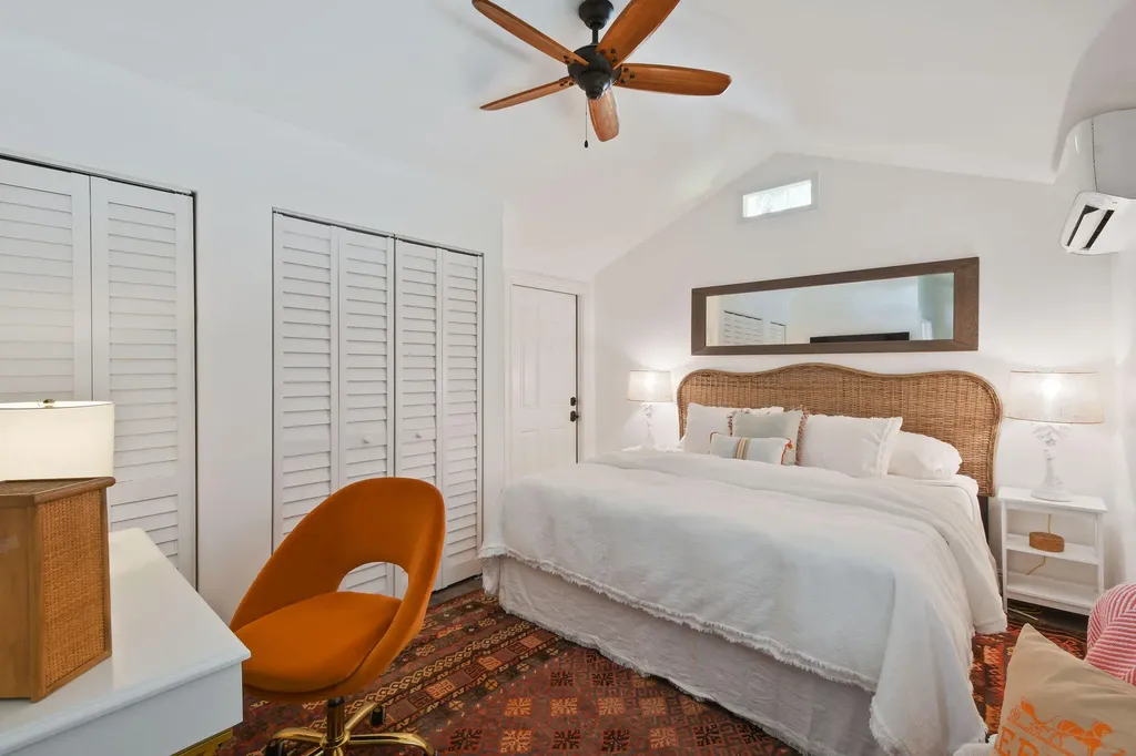 612 N Palmway Lake Worth Beach FL 33460