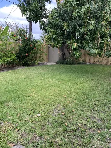 2325 NE 4th Avenue Boca Raton FL 33431