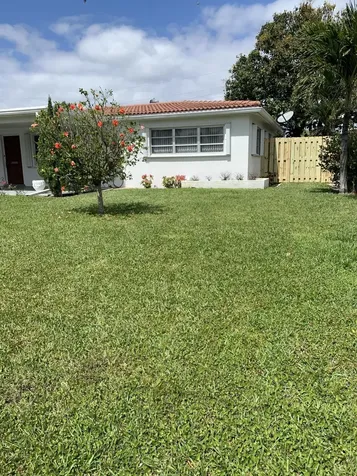 2325 NE 4th Avenue Boca Raton FL 33431
