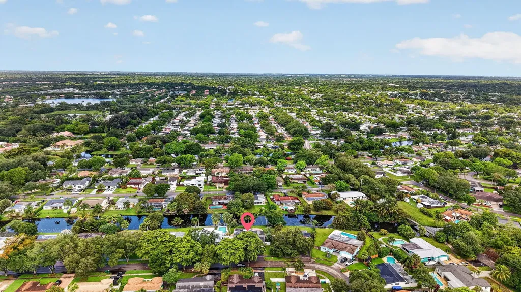 5207 SW 91st Terrace Cooper City FL 33328